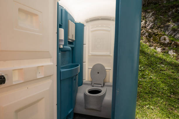Best High-end porta potty rental  in Moorefield, WV